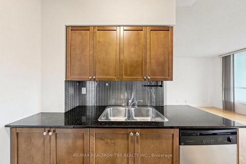 Photo 21 at 1501 - 228 Queens Quay W, Waterfront Communities C1, Toronto