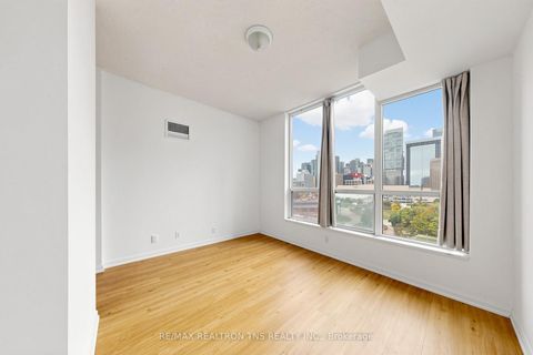 Photo 23 at 1501 - 228 Queens Quay W, Waterfront Communities C1, Toronto