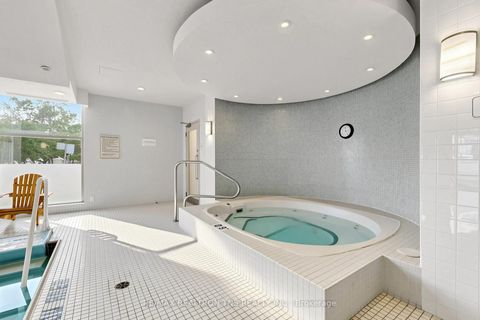 Photo 43 at 1501 - 228 Queens Quay W, Waterfront Communities C1, Toronto