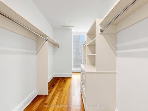 Photo 24 at 3803 - 183 Wellington Street W, Waterfront Communities C1, Toronto