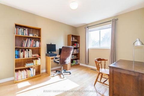 Photo 25 at 230 Mary Anne Drive, Painswick North, Barrie