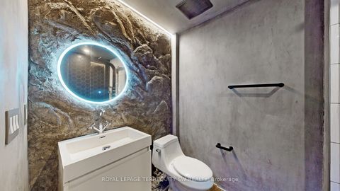 Photo 11 at 124 - 326 Carlaw Avenue, South Riverdale, Toronto