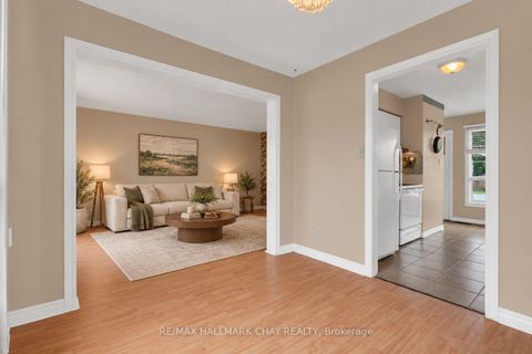 Photo 12 at 104 Ferguson Drive, Northwest, Barrie
