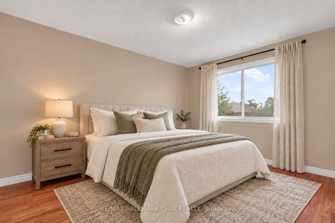 Photo 17 at 104 Ferguson Drive, Northwest, Barrie