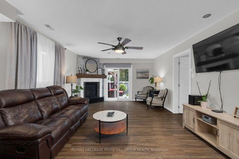 Photo 2 at 128 Churchland Drive, Holly, Barrie