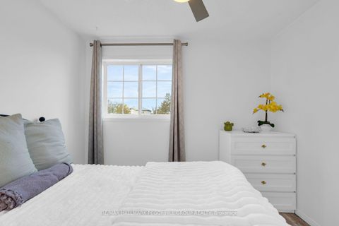 Photo 10 at 128 Churchland Drive, Holly, Barrie