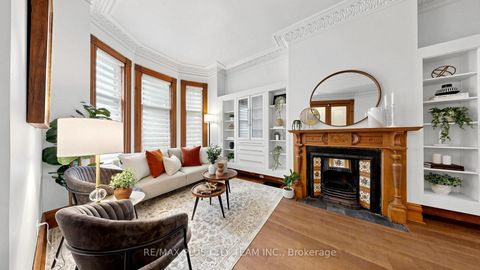 Photo 5 at 201 Seaton Street, South St. James Town, Toronto