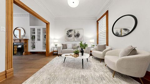 Photo 12 at 201 Seaton Street, South St. James Town, Toronto