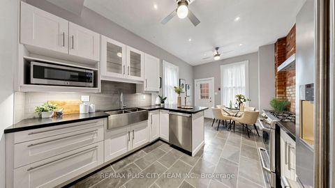 Photo 15 at 201 Seaton Street, South St. James Town, Toronto