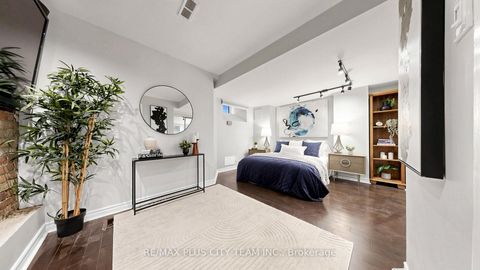 Photo 20 at 201 Seaton Street, South St. James Town, Toronto