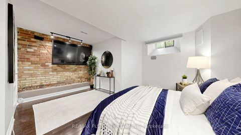 Photo 21 at 201 Seaton Street, South St. James Town, Toronto