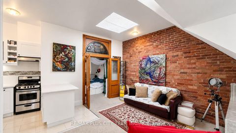 Photo 34 at 201 Seaton Street, South St. James Town, Toronto