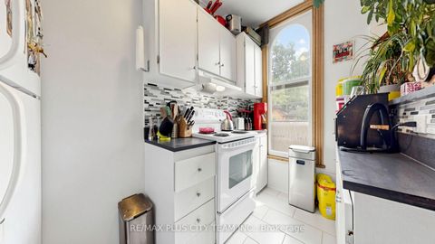 Photo 42 at 201 Seaton Street, South St. James Town, Toronto