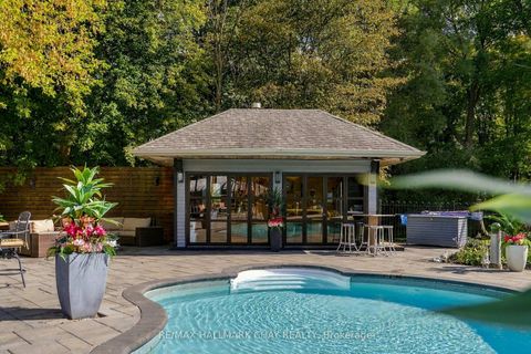Photo 2 at 6513 King Road, Nobleton, King