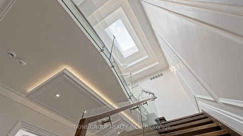 Photo 8 at 43 Rockport Crescent, Crosby, Richmond Hill