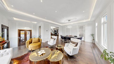 Photo 12 at 43 Rockport Crescent, Crosby, Richmond Hill