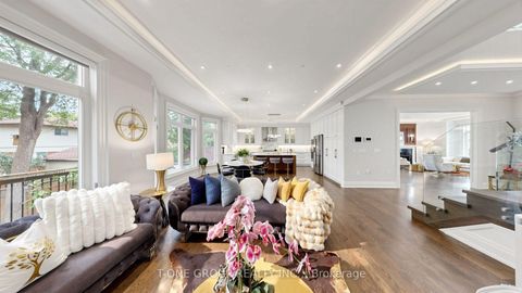 Photo 15 at 43 Rockport Crescent, Crosby, Richmond Hill