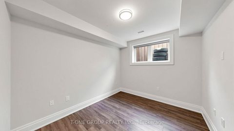 Photo 39 at 43 Rockport Crescent, Crosby, Richmond Hill