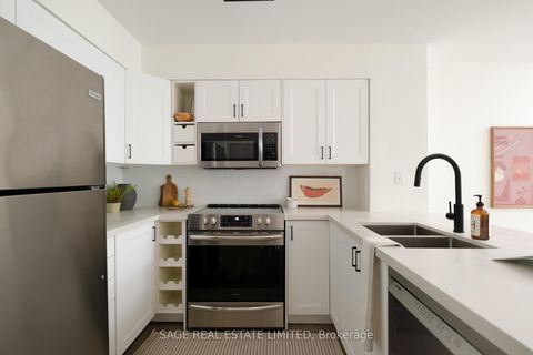 Photo 15 at 2109 - 750 Bay Street, Bay Street Corridor, Toronto