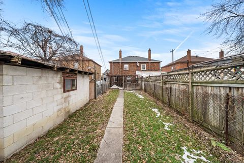 Photo 18 at 616 Old Weston Road, Pellam Park, Toronto