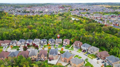 Photo 2 at 18 Pheasant Drive, Oak Ridges, Richmond Hill
