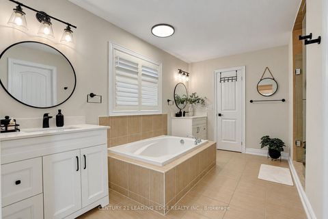 Photo 33 at 18 Pheasant Drive, Oak Ridges, Richmond Hill