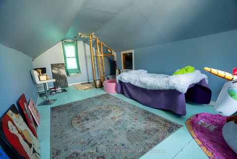 Photo 17 at 761 Kingston Road, The Beaches, Toronto