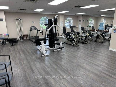 Photo 9 at 809 - 2 Neptune Drive, Lawrence, Toronto