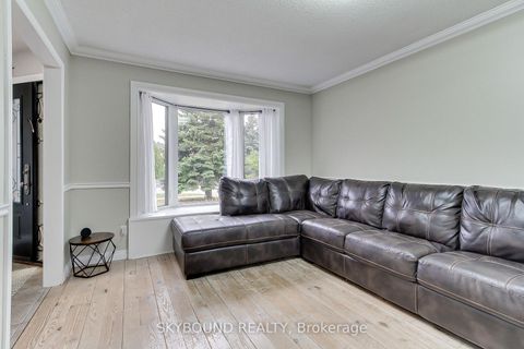 Photo 8 at 313 Hickling Trail, Grove East, Barrie