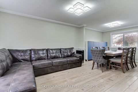 Photo 9 at 313 Hickling Trail, Grove East, Barrie
