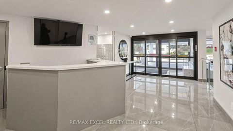 Photo 3 at 1808 - 10 Edgecliff Golfway, Flemingdon Park, Toronto
