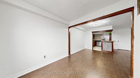 Photo 17 at 1808 - 10 Edgecliff Golfway, Flemingdon Park, Toronto
