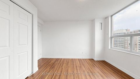 Photo 32 at 1808 - 10 Edgecliff Golfway, Flemingdon Park, Toronto