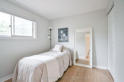 Photo 35 at 77 Pepler Place, Sunnidale, Barrie