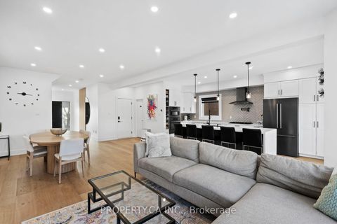 Photo 14 at 44 Andrew Hill Drive, Vellore Village, Vaughan