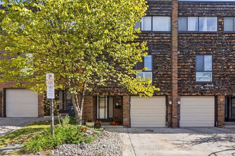 Photo 1 at 41 Carl Shepway, Don Valley Village, Toronto