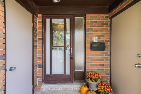 Photo 3 at 41 Carl Shepway, Don Valley Village, Toronto