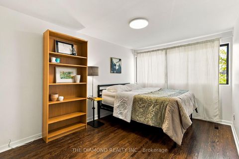 Photo 33 at 41 Carl Shepway, Don Valley Village, Toronto