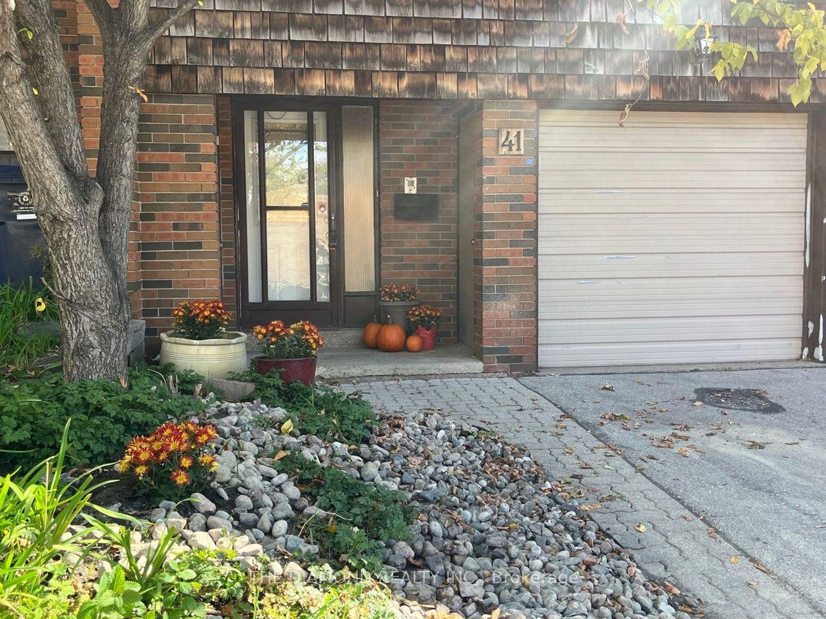 41 Carl Shepway, Don Valley Village, Toronto 
