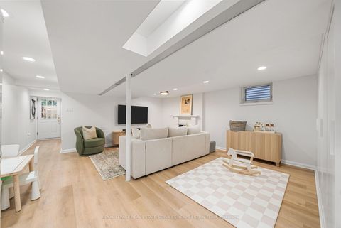 Photo 21 at 515 Soudan Avenue, Mount Pleasant East, Toronto