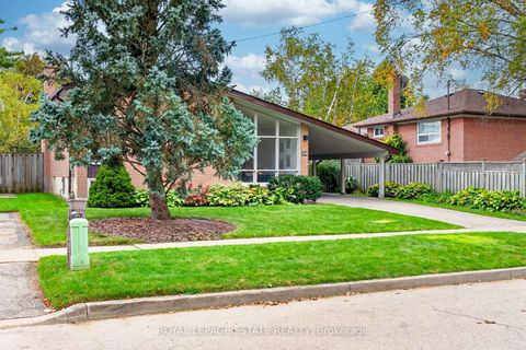 Photo 2 at 38 Brightside Drive, West Hill, Toronto