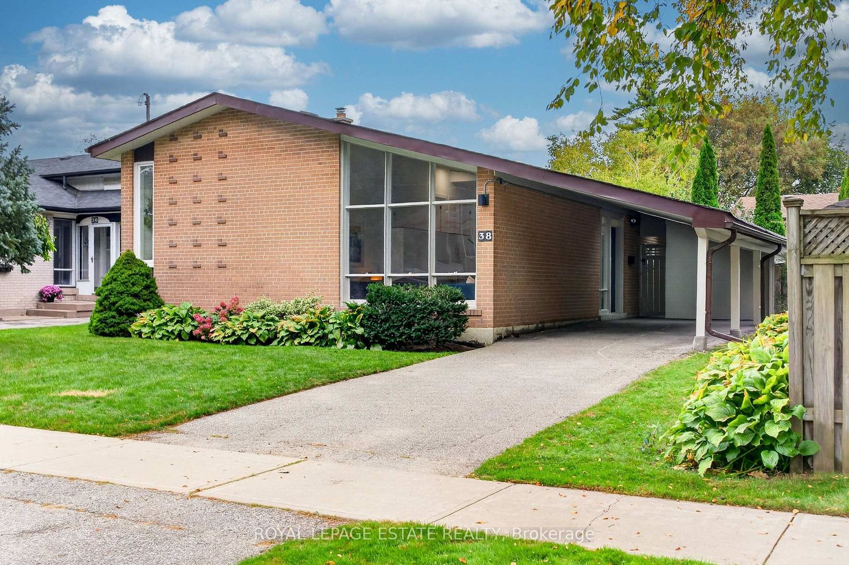 38 Brightside Drive, West Hill, Toronto 