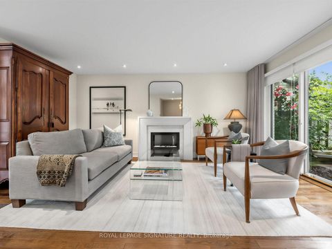 Photo 2 at 31 Anvil Millway, Windfields, Toronto