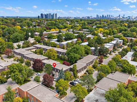 Photo 31 at 31 Anvil Millway, Windfields, Toronto