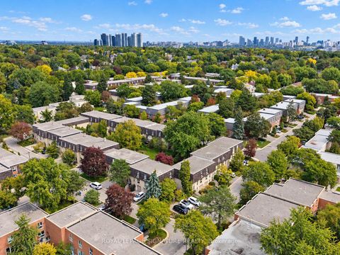 Photo 44 at 31 Anvil Millway, Windfields, Toronto