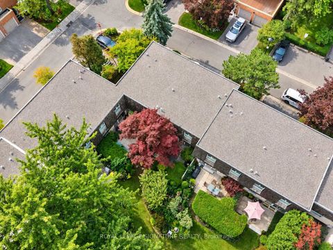 Photo 45 at 31 Anvil Millway, Windfields, Toronto