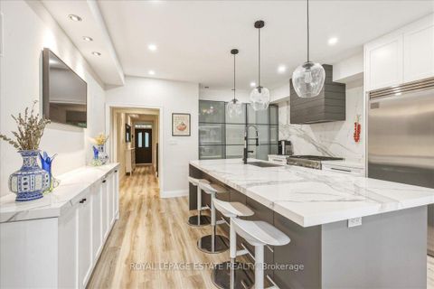 Photo 11 at 145 Boardwalk Drive, The Beaches, Toronto