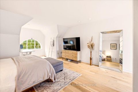 Photo 32 at 145 Boardwalk Drive, The Beaches, Toronto