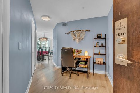 Photo 6 at 1010 - 12 Yonge Street, Waterfront Communities C1, Toronto