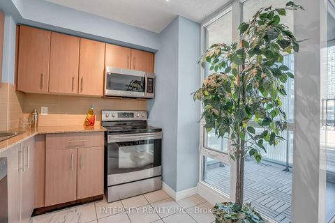 Photo 17 at 1010 - 12 Yonge Street, Waterfront Communities C1, Toronto